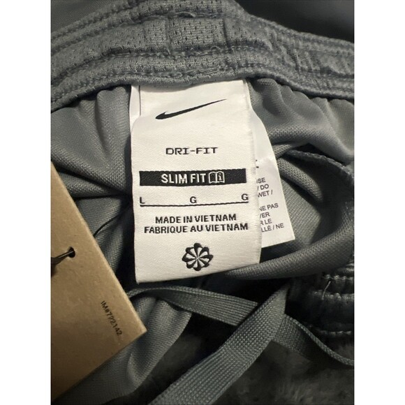 LARGE Nike Dri-Fit Academy Soccer Shorts - Grey BLACK  Men’s DV9742-065 - Picture 3 of 7